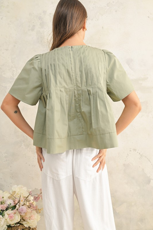 The Pleat Top