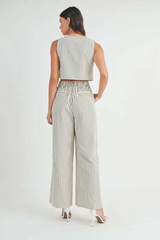 Trendy Striped Crop Set